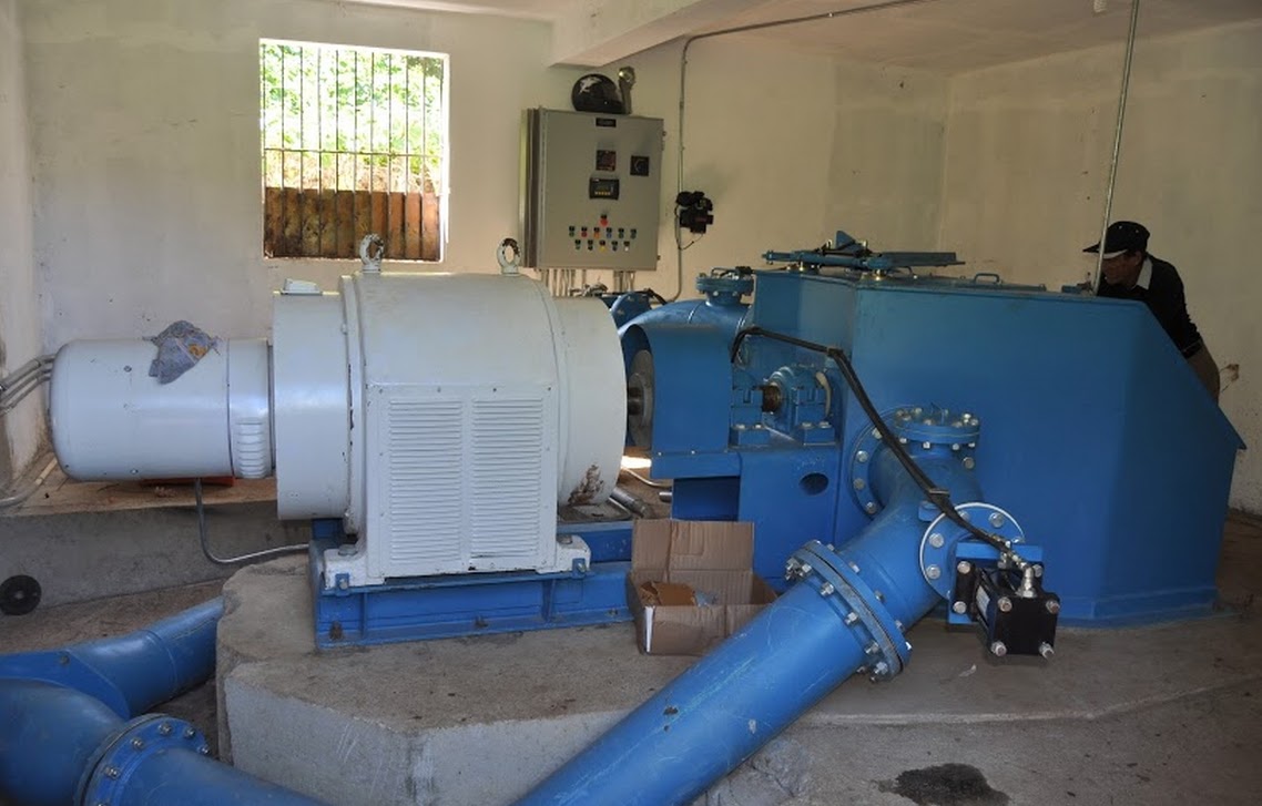Turgo hydro turbine generator, Dominican Republic